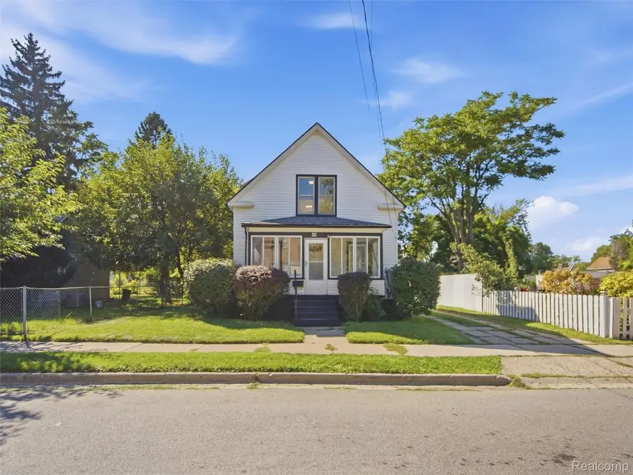 25 Lincoln Street, Pontiac, MI 48341 - #3