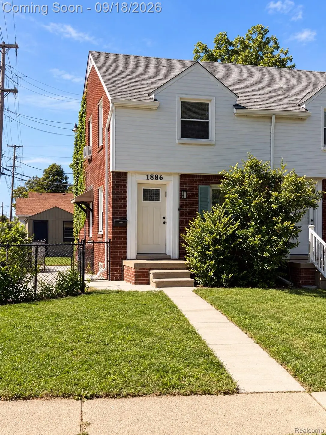 1886 15th Street, Wyandotte, MI 48192 - #1