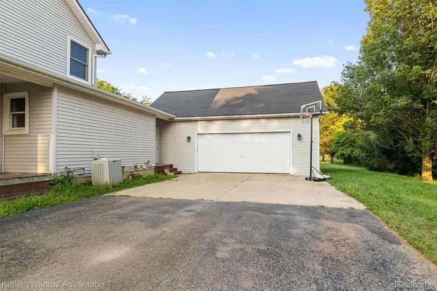 22627 Otter Road, New Boston, MI 48164 - #3