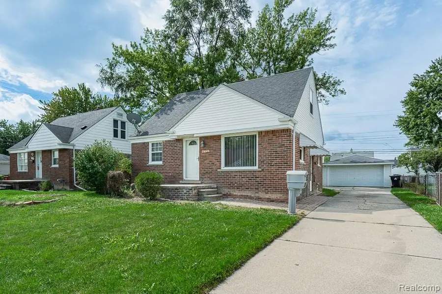 25515 Arlington Street, Roseville, MI 48066 - #2