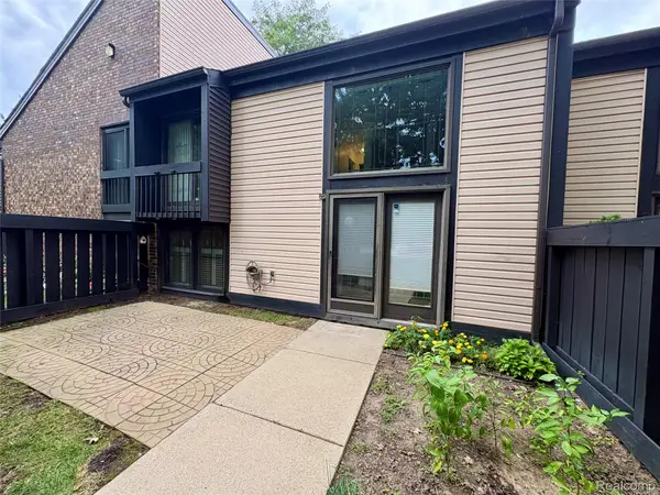 14067 Jackson Street #23, Taylor, MI 48180