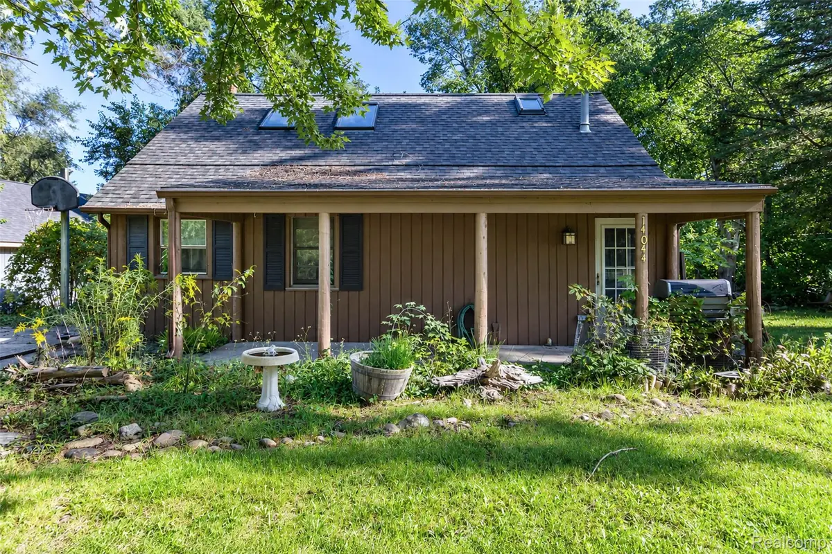 14044 Ridgemont Street, Gregory, MI 48137 - #1