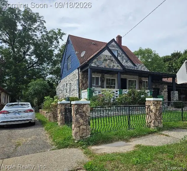 35 N Sanford Street N, Pontiac, MI 48342 - #1