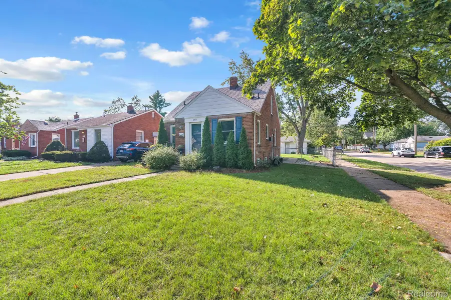 24163 Ross Street, Dearborn, MI 48124 - #2
