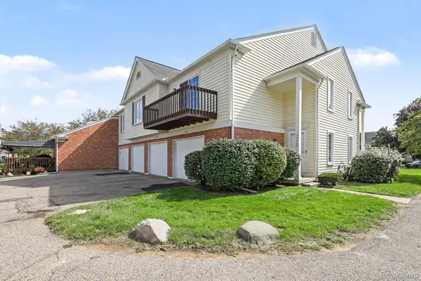 37407 Stonegate Circle, ClintonTwp, MI 48036