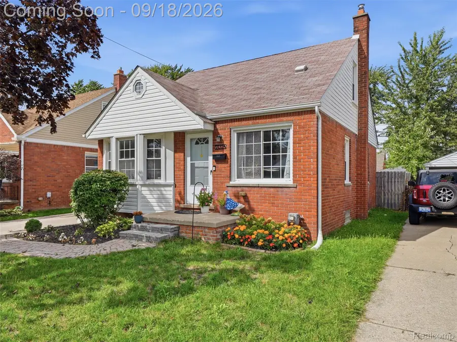 21325 Frazho Street, Saint Clair Shores, MI 48081 - #3