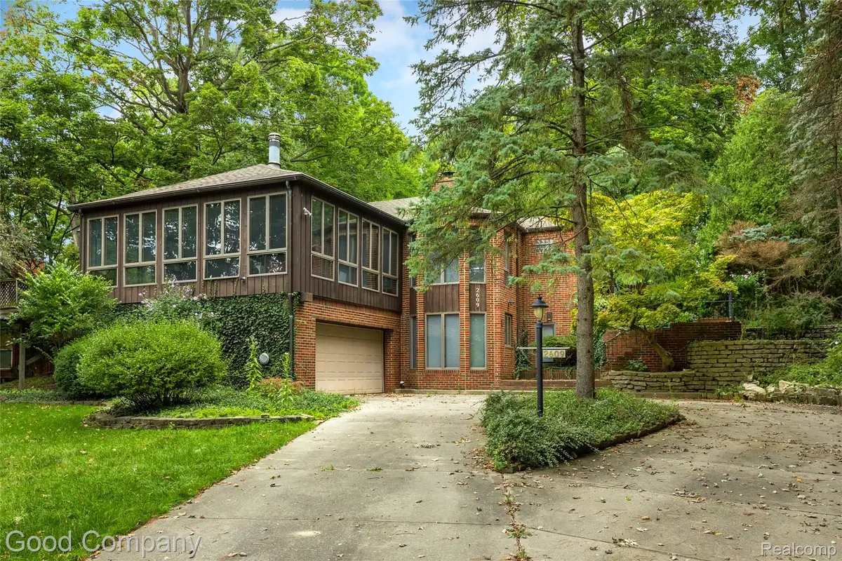 2609 Vinsetta Boulevard, Royal Oak, MI 48073 - #1