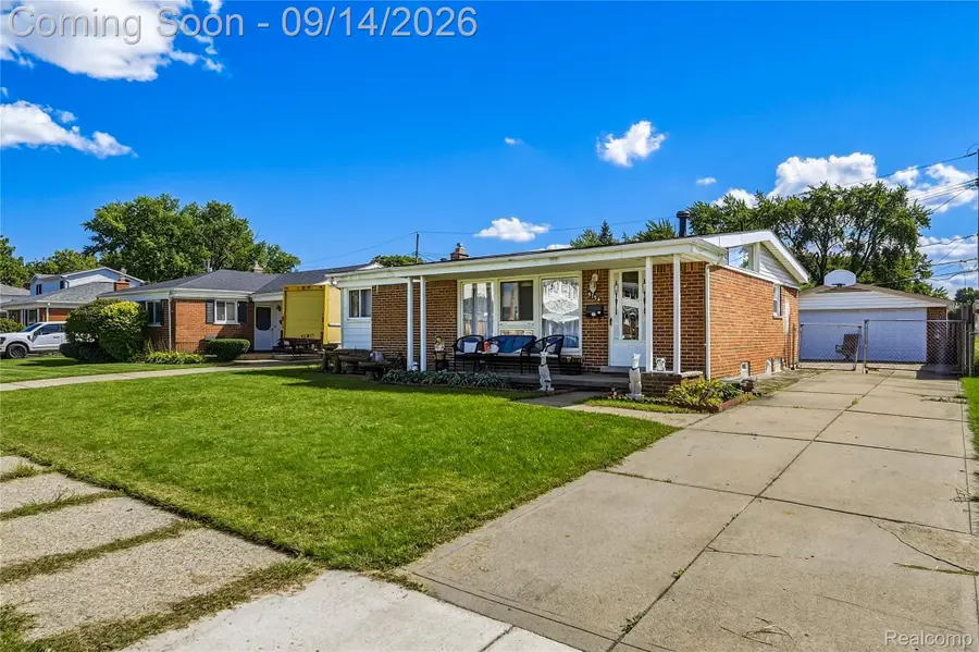 5154 Earl Drive, Warren, MI 48092 - #3