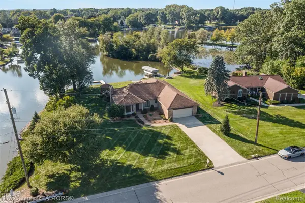 4071 Chevron Drive, Highland, MI 48356