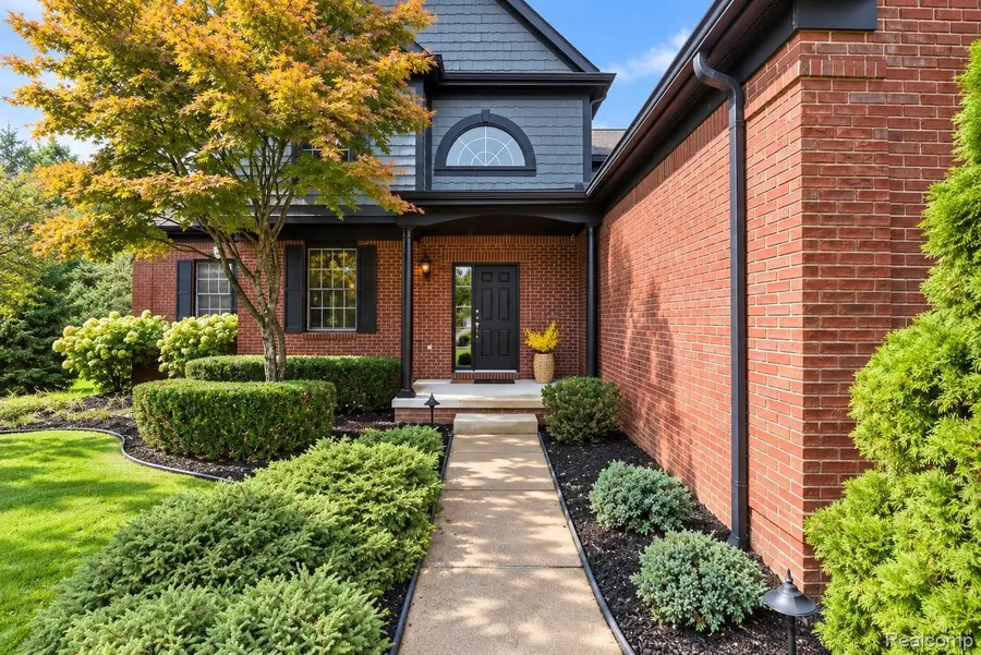 23123 Shinnecock Drive, South Lyon, MI 48178 - #2