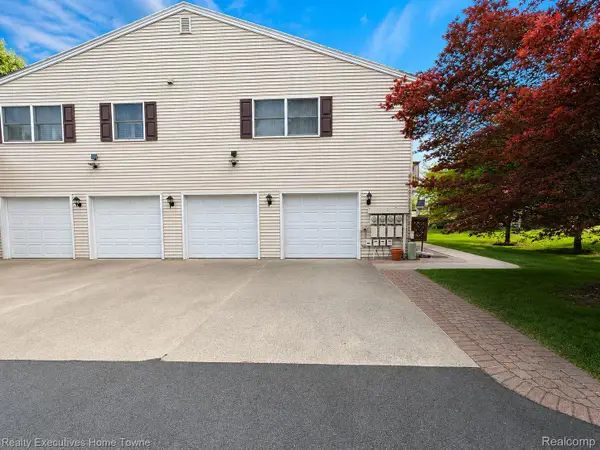 3756 Ramblewood Drive, PortHuron, MI 48060