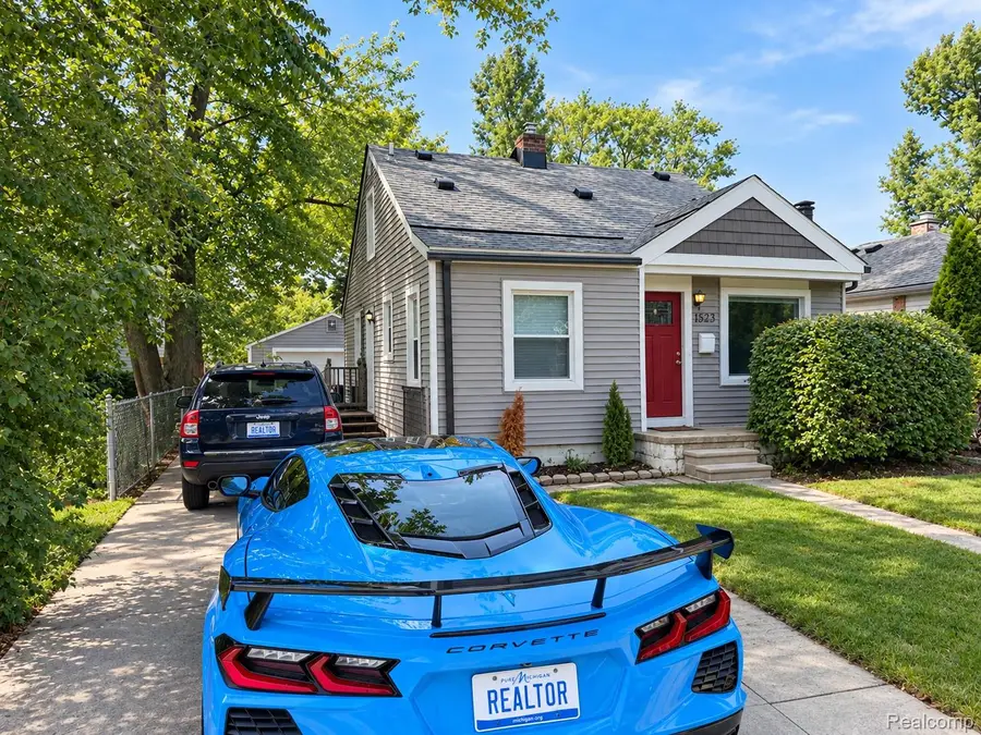 1522 S Campbell Road, Royal Oak, MI 48067 - #2