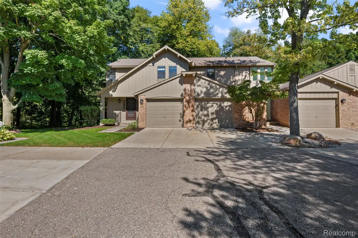 1830 Streamedge Court, Rochester Hills, MI 48309 - #1