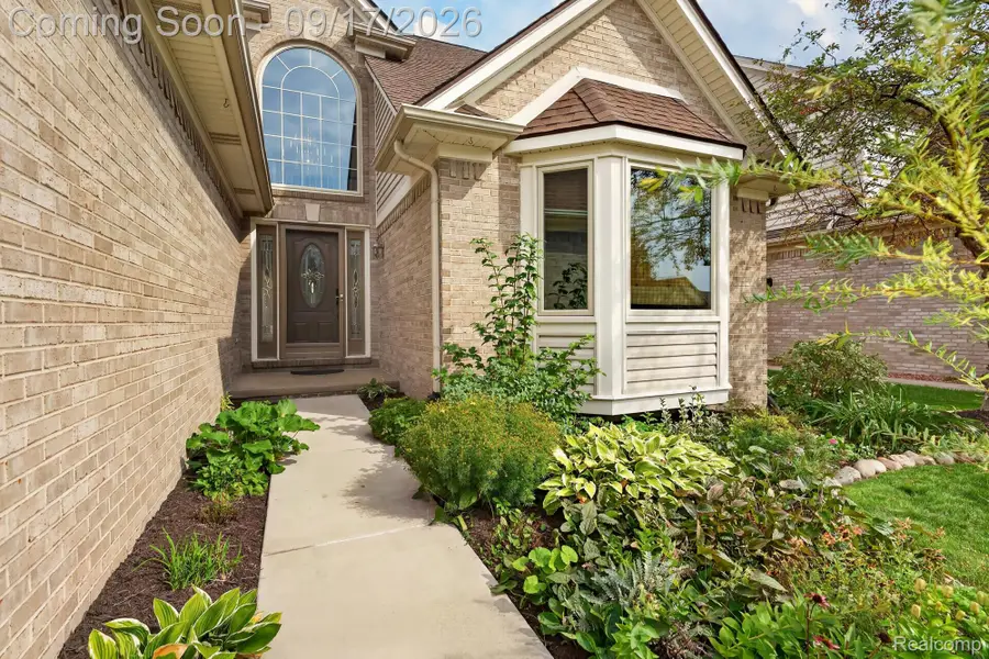 24347 Brentwood Drive, Brownstown, MI 48183 - #3