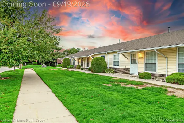 20823 Flora Street #4, Roseville, MI 48066