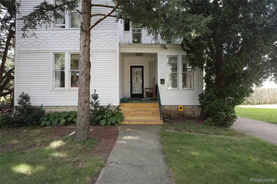 426 E 4th Street, Monroe, MI 48161 - #2