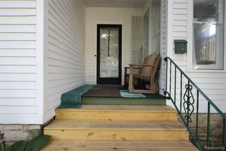 426 E 4th Street, Monroe, MI 48161 - #3