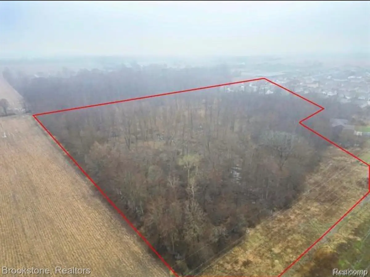 00 drakeshire dr E Of Kidder Rd - S Of Almont Rd, Almont, MI 48003 - #1