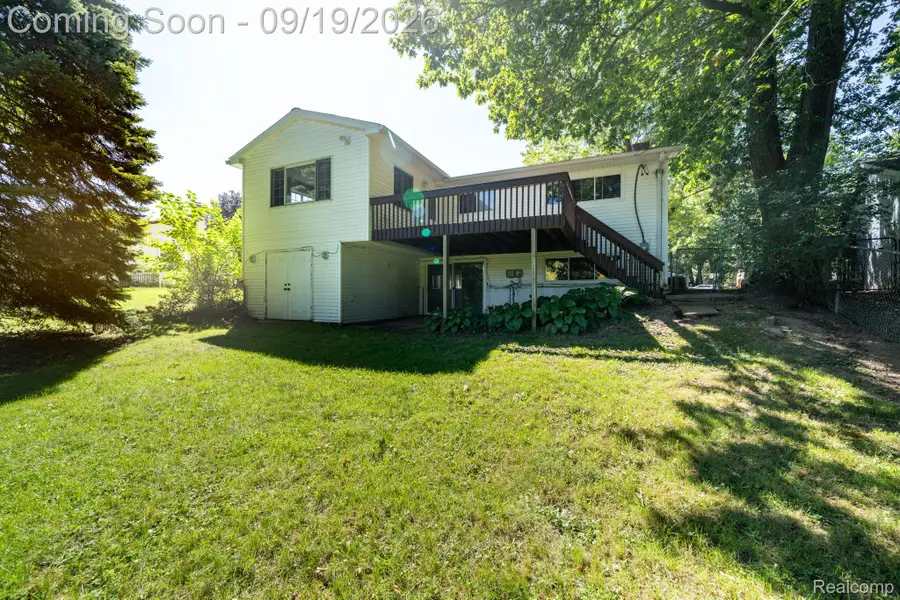 3820 Percy King Road, Waterford, MI 48329 - #2
