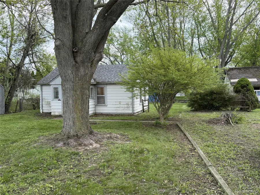 3121 W Stein Road, La Salle, MI 48145 - #3