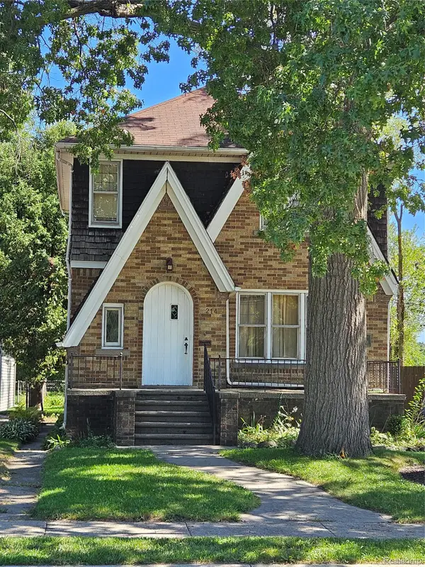 214 Allen Street, Ferndale, MI 48220