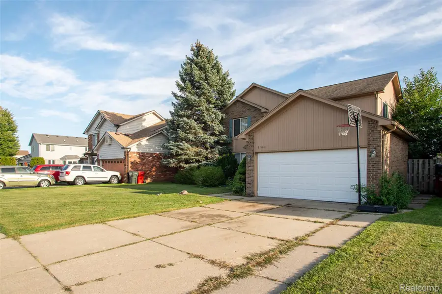 25846 Lord Drive, Chesterfield, MI 48051 - #2