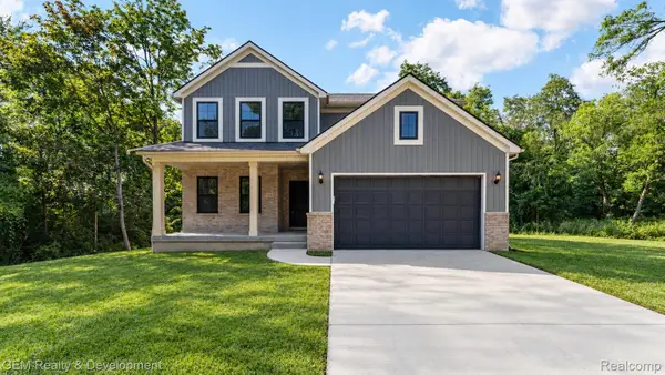 132 River Drive, Milford, MI 48381