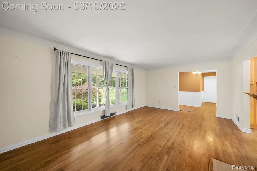 24780 Springbrook Drive, Farmington Hills, MI 48336 - #2