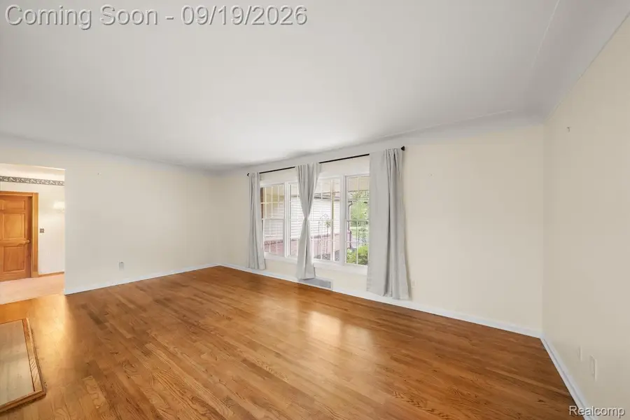 24780 Springbrook Drive, Farmington Hills, MI 48336 - #3