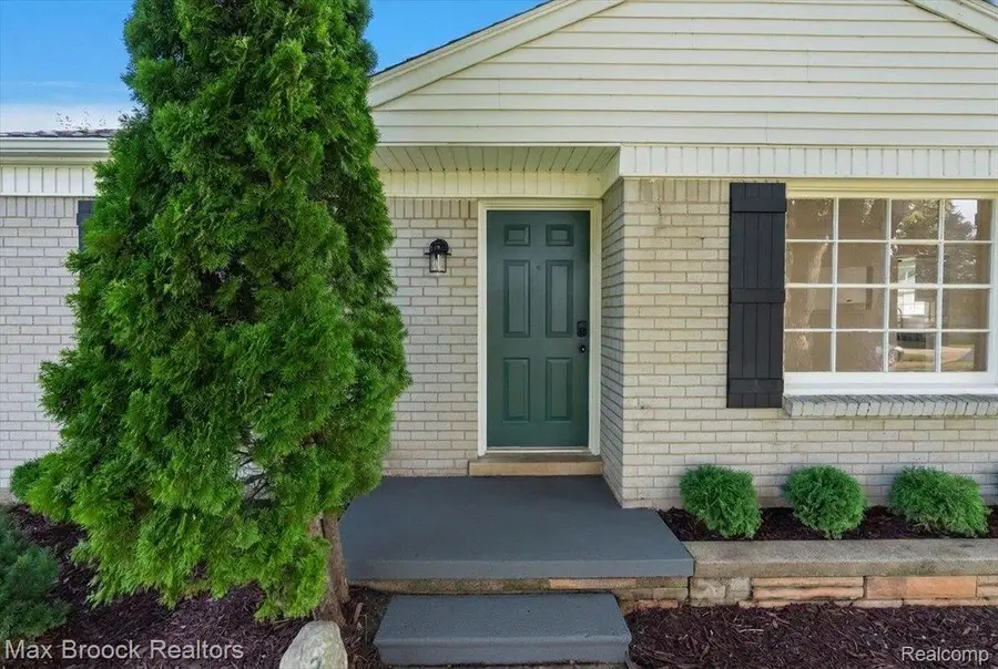 2600 Candlewick Drive, Orion, MI 48359 - #3