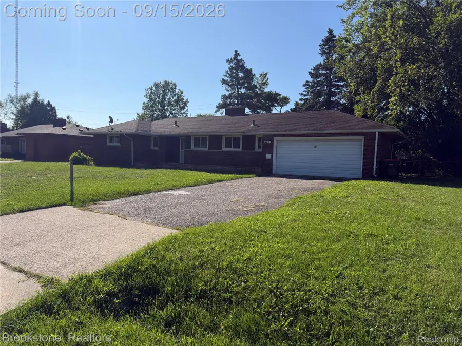 17889 Bonstelle Avenue, Southfield, MI 48075 - #2
