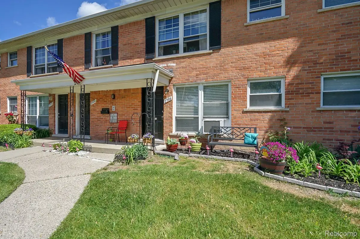 2906 W 13 Mile Road #3, Royal Oak, MI 48073 - #1