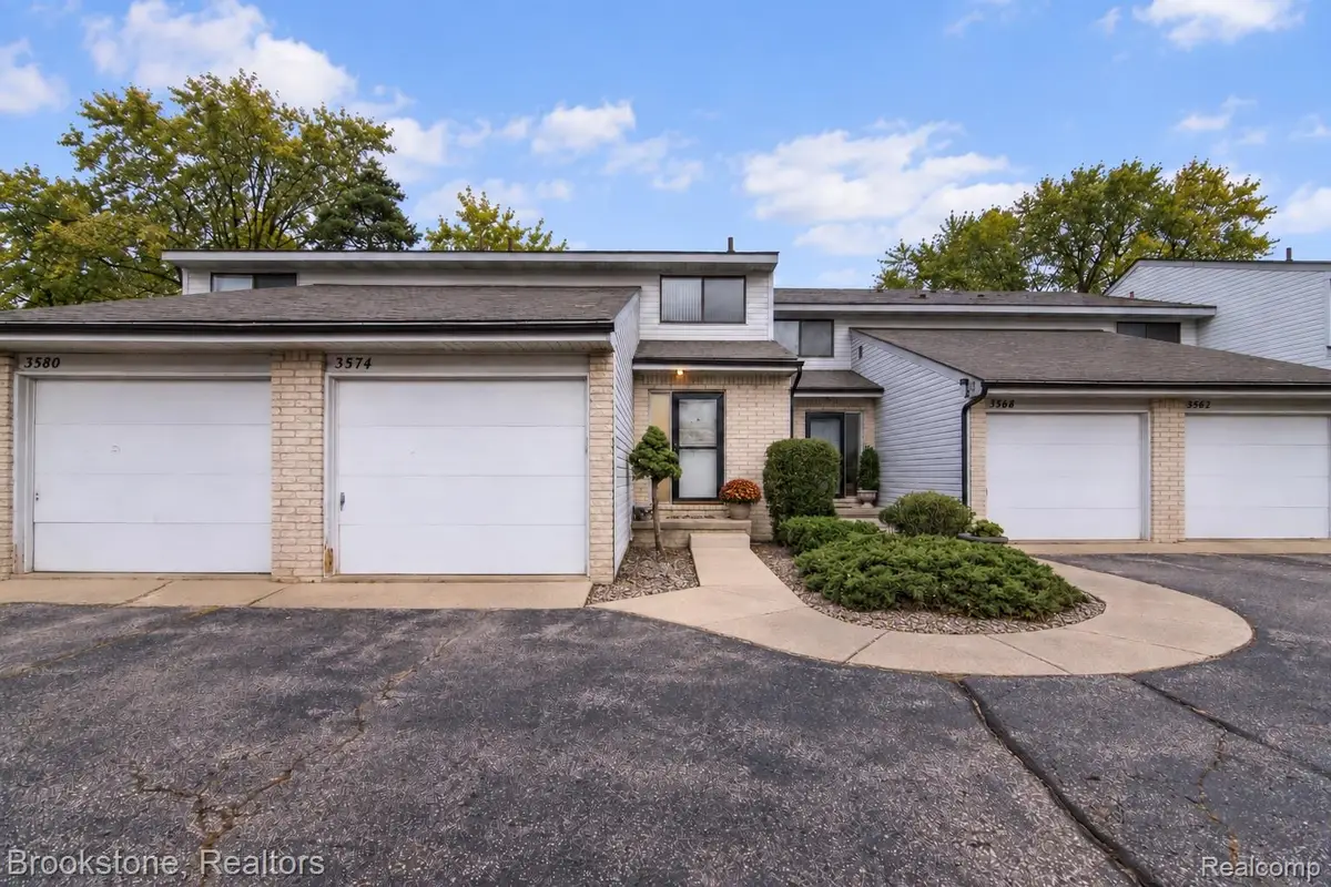 3574 W. Walton W. Walton Boulevard N #2, Waterford, MI 48329 - #1