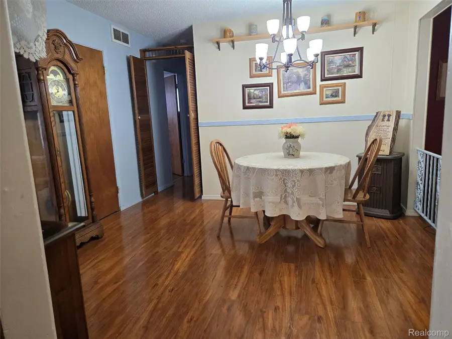 5356 Worchester Drive, Swartz Creek, MI 48473 - #3