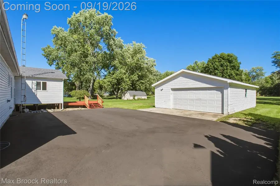 2267 Howe Road, Burton, MI 48519 - #3
