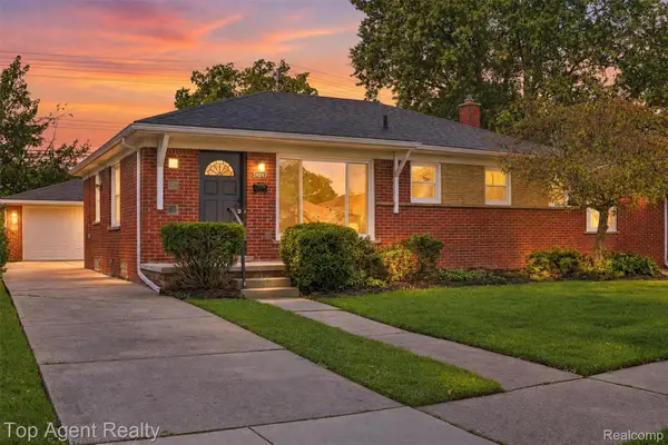 24243 Petersburg Avenue, Eastpointe, MI 48021