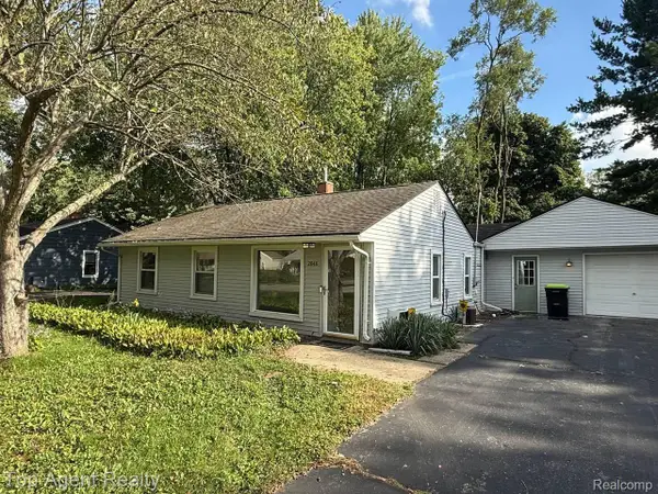 2848 Edna Jane Drive, AuburnHills, MI 48326