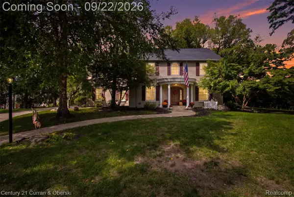 215 Vorn Lane, BloomfieldHills, MI 48301