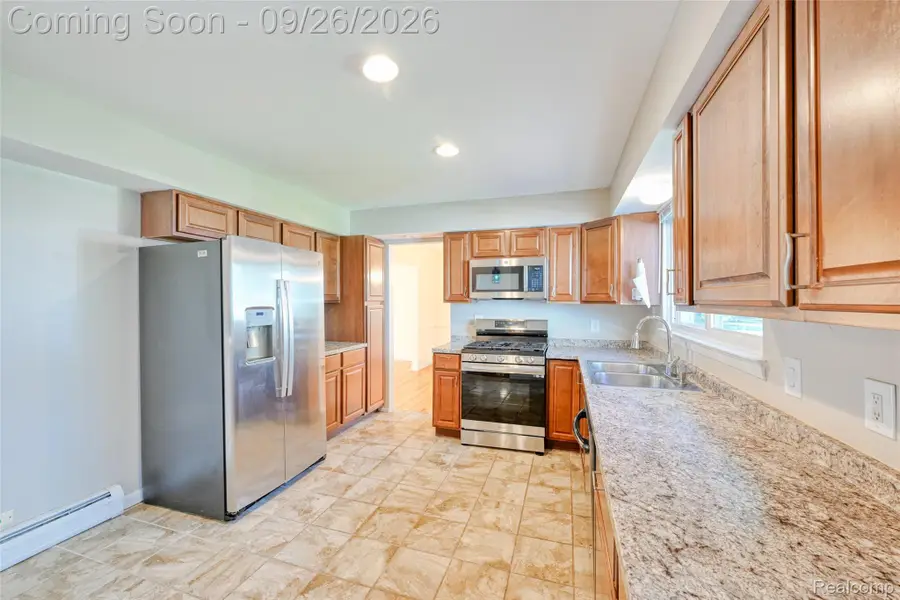 14377 Cranston Street, Livonia, MI 48154 - #2