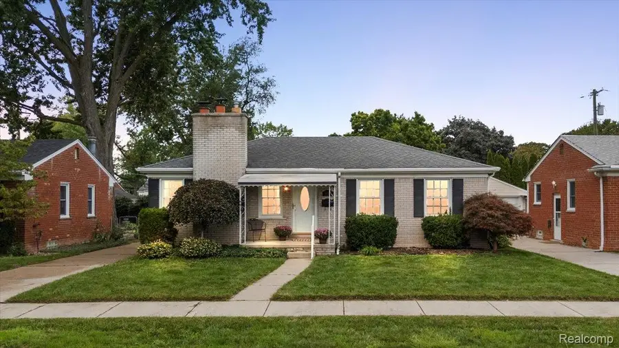 11421 Fairfield Street, Livonia, MI 48150 - #2