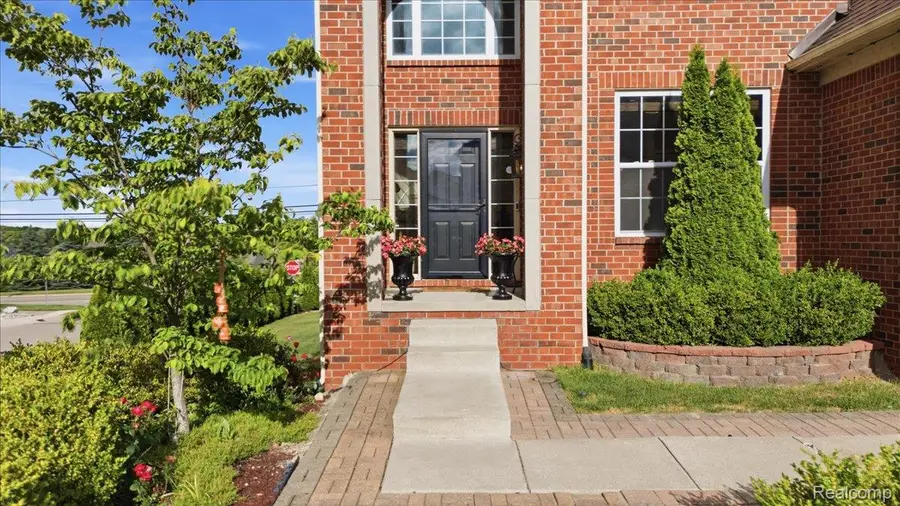 4810 E Stonegate Circle, Orion, MI 48359 - #3