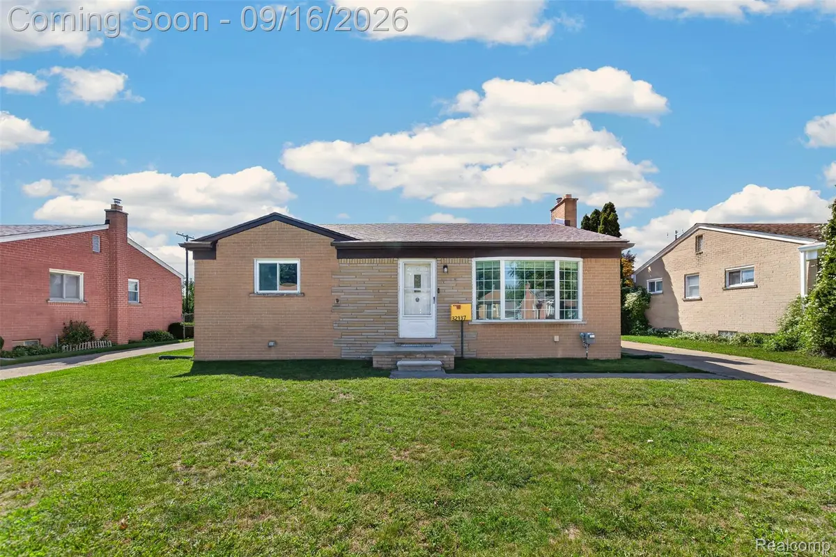32137 Hees Street, Livonia, MI 48150 - #1