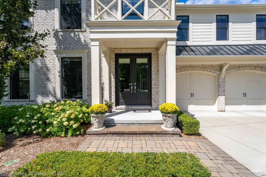 1160 Hillside Drive, Birmingham, MI 48009 - #2