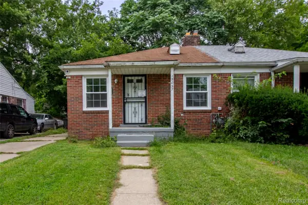 15057 Evergreen Road, Detroit, MI 48223