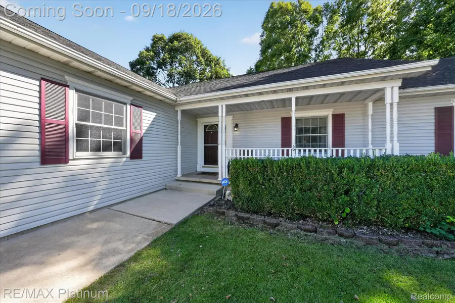 2410 Chestnut Bend, Howell, MI 48855 - #3