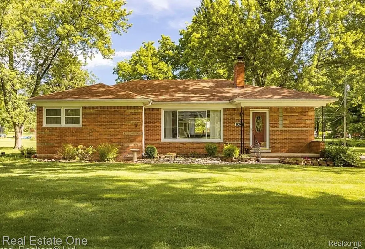 6346 Donaldson Drive, Troy, MI 48085 - #1