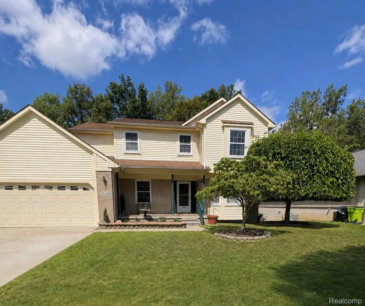 30128 Apple Grove Way, Flat Rock, MI 48134 - #1