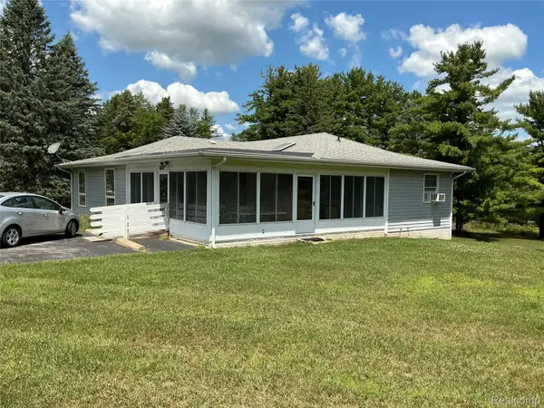 1331 Bankers Road, Hillsdale, MI 49242