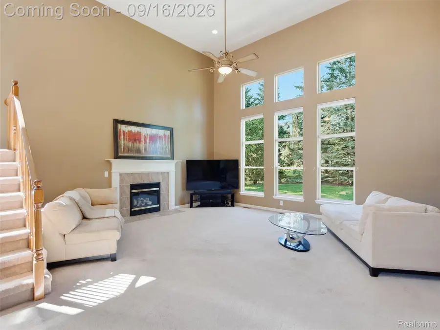 3332 Empire Drive, Rochester Hills, MI 48309 - #3