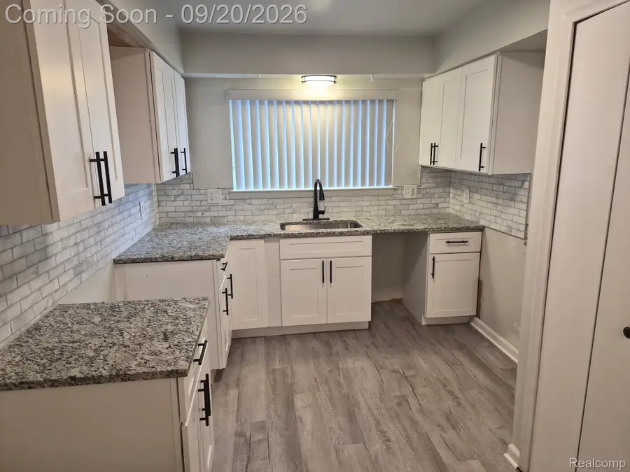 15940 W 11 Mile Road, Southfield, MI 48076 - #3